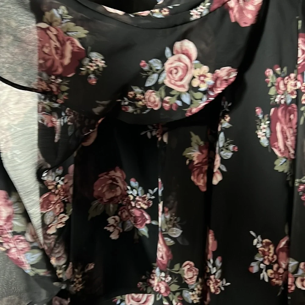 3/$15 Miami Floral Strapless V-Neck Faux Wrap Style Dress- Junior Large - Picture 5 of 9